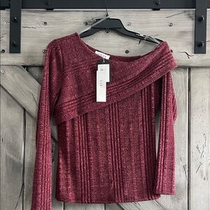 Gilli Maroon Ribbed Off the Shoulder Knit Top